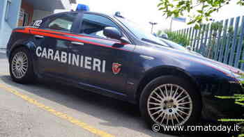 Spari in strada: ragazzini rubano fucile ed esplodono colpi in pieno giorno