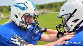 'It changed my life': How tackle football is a growing option for high school girls in Ontario