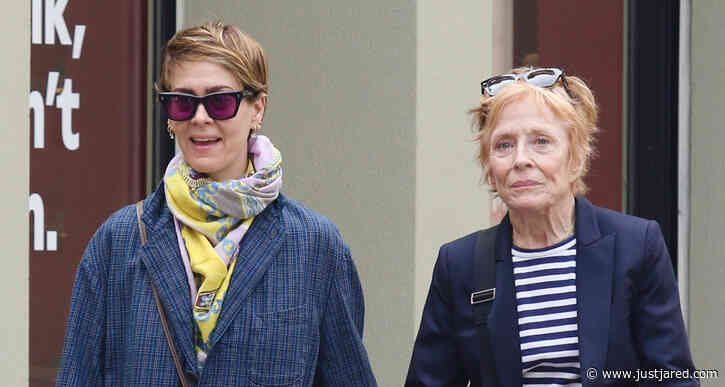 Sarah Paulson & Partner Holland Taylor Hold Hands During Walk Around NYC