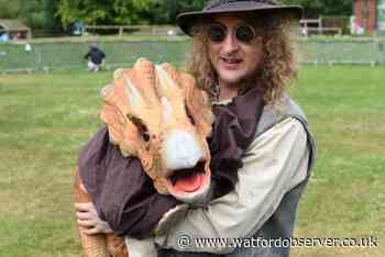 Dinosaurs coming to Willows Activity Farm this half term