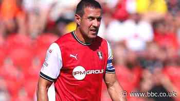 Richard Wood: Doncaster Rovers sign veteran defender on one-year deal