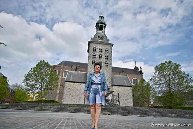 Waarom toren van Sint-Salvatorkerk het al meer dan een jaar zonder haan moet stellen: “Verzekering weigert te betalen”