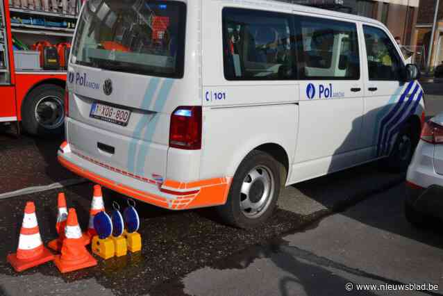 Motorrijder zwaargewond na botsing met auto