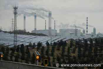 Shift to clean energy accelerating, but coal investments too high, report says