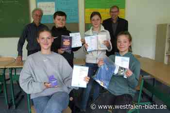 Weser-Gymnasium Vlotho ehrt Sieger des Känguru-Wettbewerbs