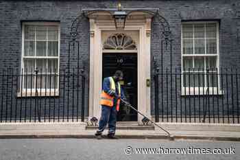 Who else lives at Downing Street as well as Rishi Sunak?