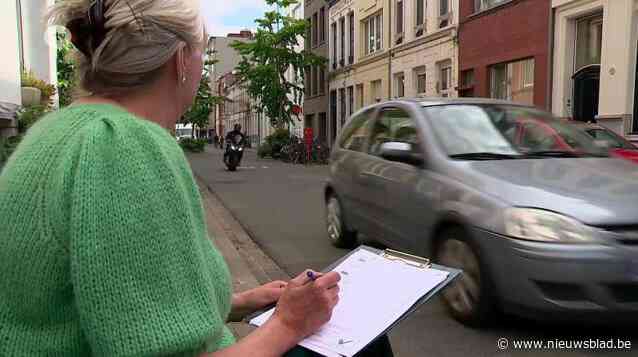 Honderden straatvinkers tellen donderdag het verkeer in Antwerpen
