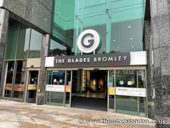 The Glades Bromley shopping centre ban kids under 16