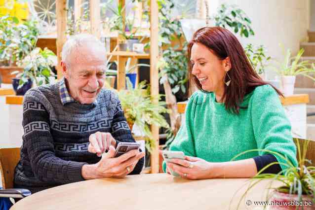 Stad Antwerpen ondertekent Digitale Inclusie Charter: “We moeten ervoor zorgen dat iedereen digitaal mee is”