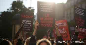 Klimaprotest gegen Öl-Pipeline bei Total-Hauptversammlung