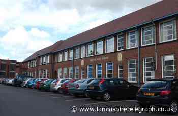 Turton School students react to mobile phone ban for online safety