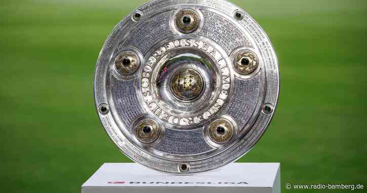 Meisterschalen-Übergabe in Dortmund durch Ansgar Schwenken