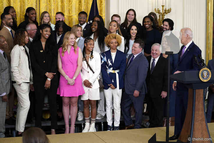 LSU forward faints as Biden gives speech honoring championship team