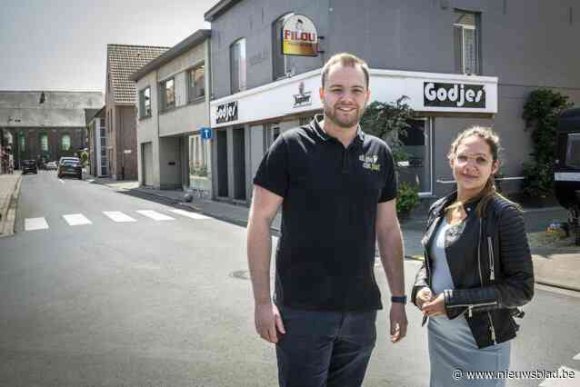 Vrienden Nayda en Brandon openen ontbijt-en koffiehuis op plaats waar vroeger Godjes was: “Mijn kinderdroom”