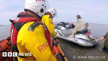 Dog walker trapped by tide in Fleetwood grateful of rescue