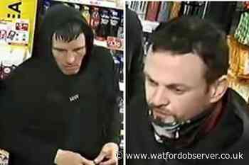 Car break-in and theft in London Road, Hemel Hempstead