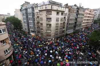 Tens of Thousands in Serbia Protest Mass Shootings, Government Policies