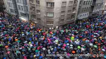 Erneut Zehntausende bei Protest gegen Gewalt in Serbien