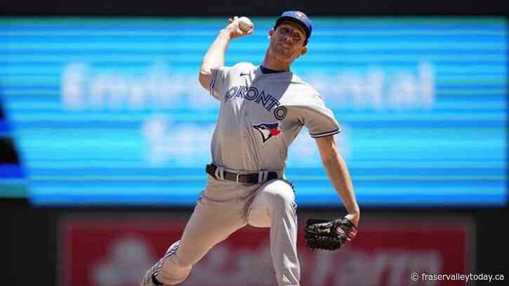 Castro hits 2 of Minnesota’s 4 home runs in 9-7 win over Toronto