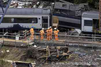 Scots rail safety fears over Stonehaven crash 'fails' and £150m 'cuts'