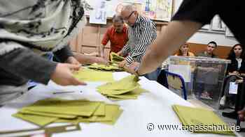 Stichwahl in der Türkei: Erste Ergebnisse liefern kein klares Bild