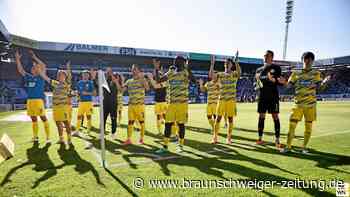 Eintracht-Spieler feiern mit den Fans – Was wird aus Pherai?