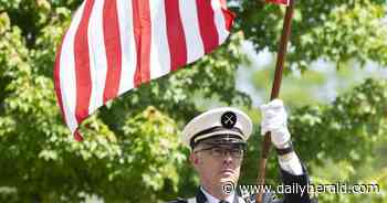 'Something I have to do': Veterans pay tribute to fallen comrades at Streamwood ceremony