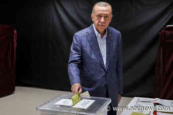 Turkey's Recep Erdoğan re-elected  after presidential runoff vote