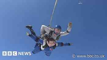 South Yorkshire skydiver gets shock proposal seconds after landing