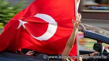 Autokorso nach Wahl in der Türkei: Polizei sperrt den Ulmer Altstadtring