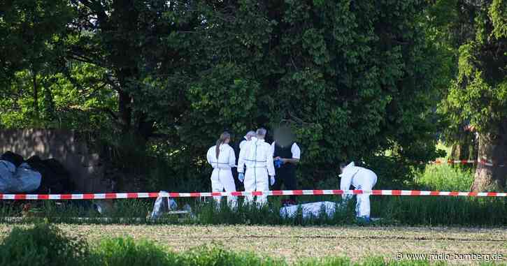 Junge Frau in Sauerlach auf Feldweg umgebracht