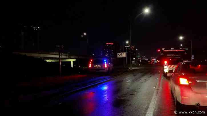 Austin firefighter stabbed while responding downtown