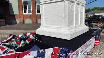 Tomb of the Unknown Soldier Replica Made by Students on Float During Middletown Parade