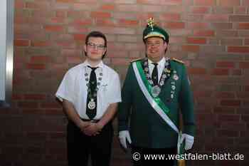 Baggerfahrer erlangt kurz vor seinem Geburtstag in Gesseln die Königswürde