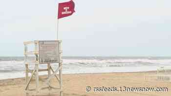 Visitors, businesses make the most out of gloomy weather this Memorial Day weekend