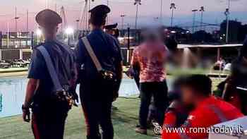 Bimbo annegato in piscina: ritrovato 40 minuti dopo la morte. La tragedia ripresa dalle telecamere