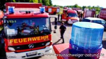 Hotel-Lagerhalle in Bremerhaven brennt nieder