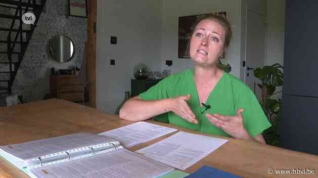 Stefanie bergt kinderwens op omdat ze geen recht heeft op de eicellen van haar vrouw