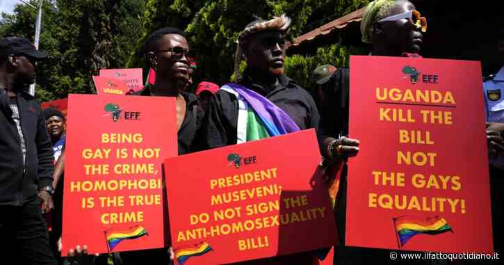 Pena di morte e carcere per i gay: la nuova legge dell’Uganda che “protegge la santità della famiglia”
