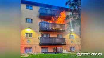 Saskatoon fire crews help trapped residents escape apartment building