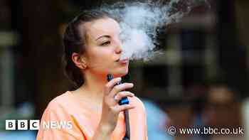Vaping: Government plans underage crackdown