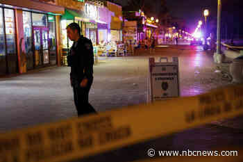 9 people, including 3 children, injured in shooting near beach in Hollywood, Florida