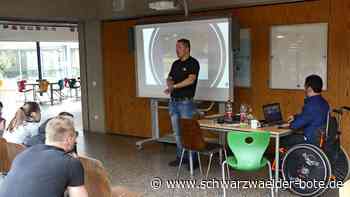 Fünf-Täler-Schule: Gewaltopfer mit mahnenden Worten