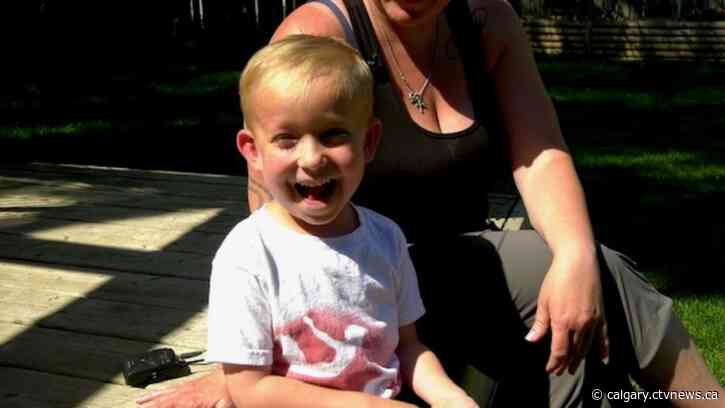 Merchandise from five-year-old's t-shirt business stolen along with family van