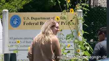 Elizabeth Holmes tritt Haftstrafe an