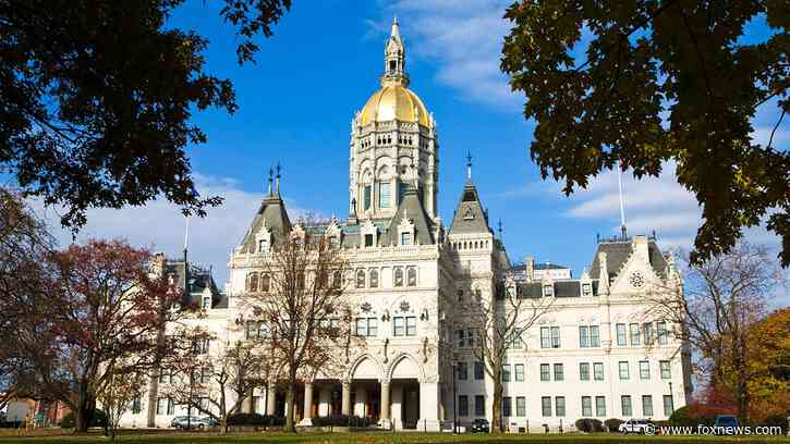 Connecticut Senate passes bill allowing voters to cast their ballots early, in person