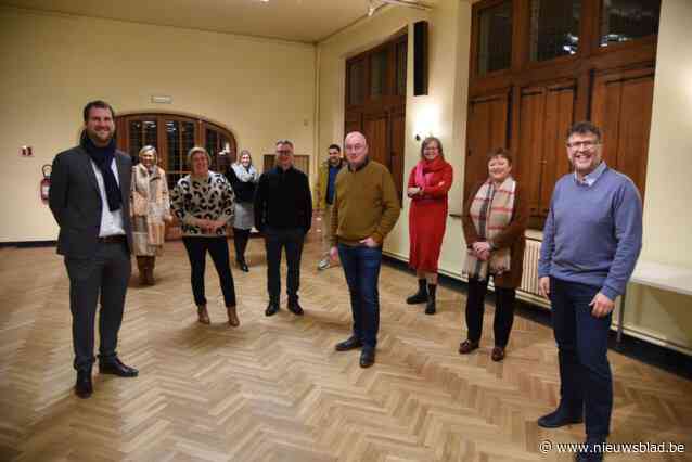 “Hij ademde Dendermonde”: mede- én tegenstanders noemen afscheidnemend burgemeester Piet Buyse “uithangbord van de stad”