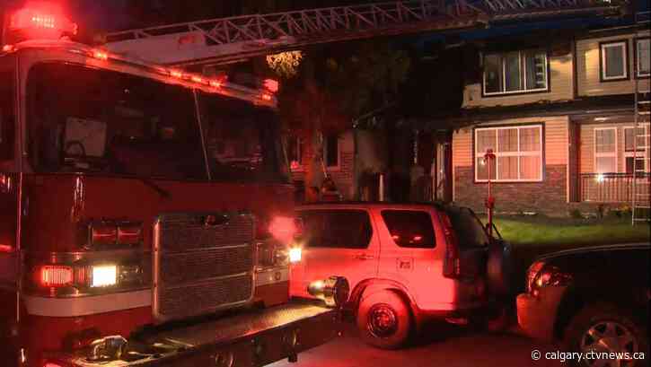 2 homes damaged in early morning fire in southeast Calgary