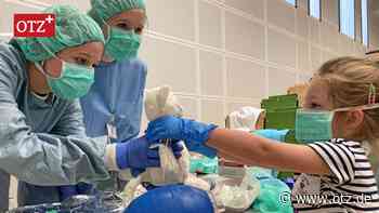 Jenaer Medizinstudenten verarzten Kuscheltiere