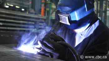 Canada's economy grew by more than expected in first quarter, upping odds of rate hike next week